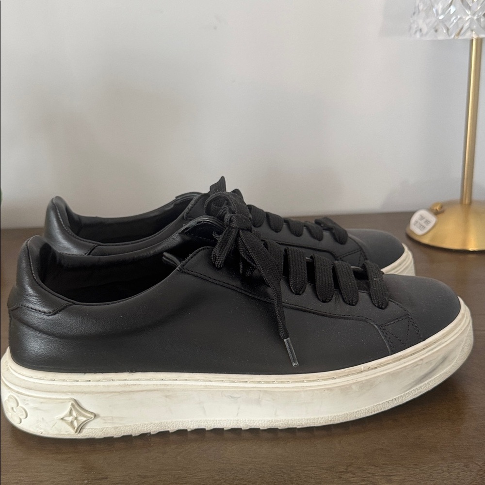 Louis Vuitton leather sneakers - Picture 5 of 10